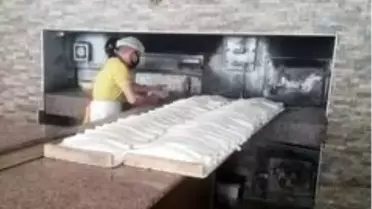 Hayrısever fırıncı bedava ekmek dağıtımı