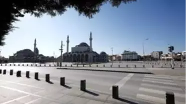 Konya'da sokağa çıkma yasağının ardından cadde ve sokaklar boş kaldı