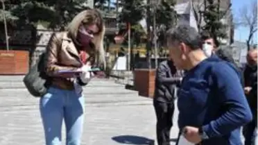 Kars'ta ücretsiz maske dağıtımı