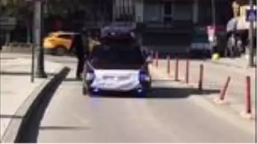 ORDU Koronavirüse dikkat çekmek için otomobile maske taktı