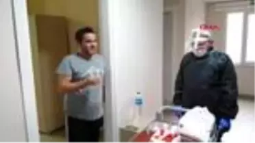 TOKAT KYK yurdundaki karantina misafirlerine, doğum günü sürprizi