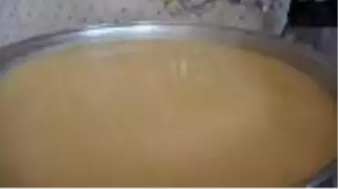 'Evde kalan' vatandaşlar için yufka ekmek ve çorba ikramı