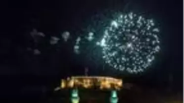 Nevşehir Kalesi'nde havai fişek gösterisi