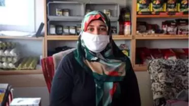 Sivaslı hayırsever, 10 bakkalın veresiye defterini satın aldı