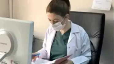 Koronavirüsü yenen doktor: Virüse yakalandığımda ateşim yükselmedi