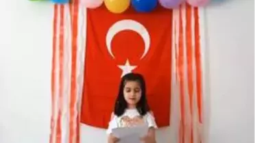 İlkokuldaki ilk 23 Nisan'ı evdeki törenle kutladılar