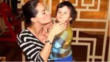 Ebru Şallı, 23 Nisan'ı vefat eden oğlunun görüntüleriyle kutladı