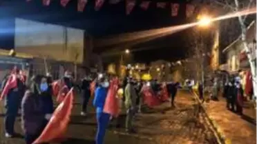 Çıldır'da evlerde 23 Nisan coşkusu