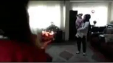 Evden çıkamayan 3 yaşındaki Zeynep'e doğum günü sürprizi