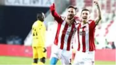 Mert Hakan Yandaş'tan transfer sözleri: Türkiye'de kalmak mantıklı geliyor