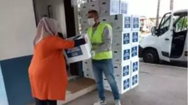 Akdeniz'de 30 bin adet Ramazan kolisinin dağıtımına başlandı