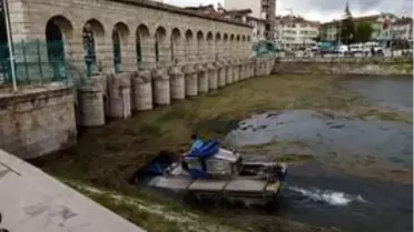 Beyşehir Gölü kıyılarında temizlik çalışması