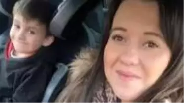 İngiltere'de 6 yaşındaki çocuk, kan zehirlenmesi geçiren hamile annesinin hayatını kurtardı