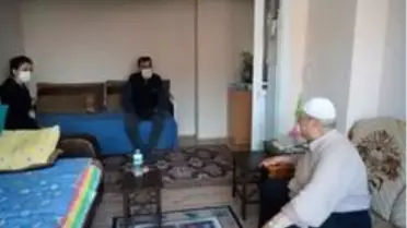 Üç aylık emekli maaşını kampanyaya bağışladı