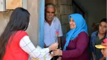 Kızılay'dan annelere sürpriz hediyeler