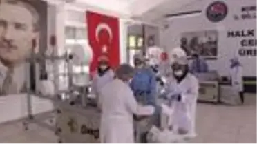 Cumhurbaşkanı Yardımcısı Oktay: 'Kırıkkale'deki tesiste aylık 45 milyon maske üretilecek'