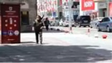 65 yaş ve üstü vatandaşlar sıcak havanın tadını çıkardı