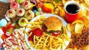 Bilim insanları yaşlanmayı hızlandıran yiyecekleri tespit etti