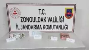 Jandarma ekiplerinden kumar oynatılan eve baskın