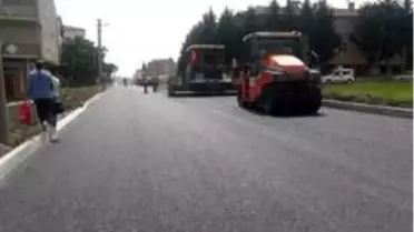 Sağlık Mahallesi'nde asfalt çalışmaları devam ediyor