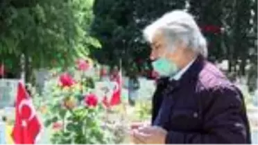 ŞEHİT AİLELERİ RAMAZAN BAYRAMI ÖNCESİ EDİRNEKAPI ŞEHİTLİĞİ'NE GİTTİ