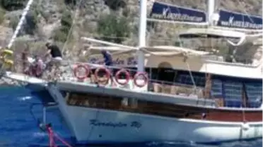 Sürüklenen tekneyi Kıyı Emniyeti kurtardı