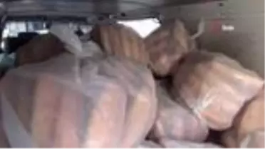 Afyonkarahisar'da Vefa Destek Grubu ekipleri bayramın 3'üncü günü de ekmek dağıttı
