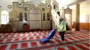 Yüreğir'de camiler ibadete hazır