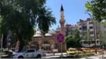 Camilerde dezenfekte çalışmaları devam ediyor
