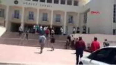 MUĞLA Dövdükleri kişinin görüntüsünü sosyal medyadan paylaşınca yakalanan çete üyesi 4 kişi,...