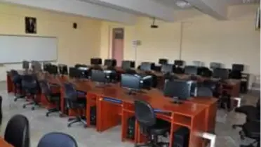 KAEÜ'si şehirde bulunan tüm öğrencilere bilgisayar laboratuvarlarını açtı