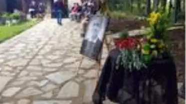 Dubai'de kalp krizinden ölen iş insanı Bolu'da toprağa verildi