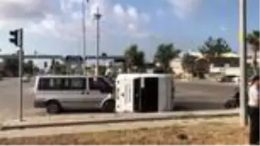Dolmuş ile minibüs çarpıştı: 5 yaralı