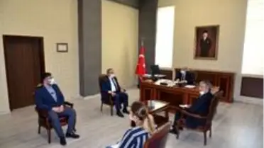 Vali Akın, Mucur ilçesinde covid-19 salgın süreci çalışmalarını inceledi