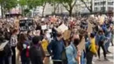 Almanya'da halk George Floyd için ikinci kez sokağa indi