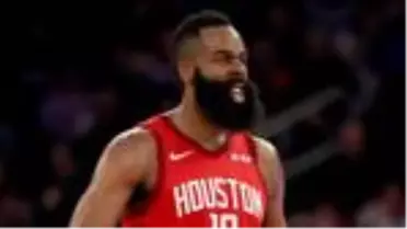 James Harden bir gecede servet açtı! Formasını astılar