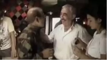 Şener Şen ve Neşet Ertaş'ın yıllar önce çekilen ilk karşılaşma videosu Twitter'da gündem oldu
