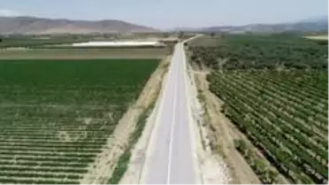 Manisa'da 60 yıldır özlemle beklenen yol tamamlandı