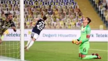 Süper Lig: Fenerbahçe: 2 Hes Kablo Kayserispor: 1 (Maç sonucu)