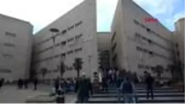 Bursa Adliyesi'nde zabıt katibinin de testi pozitif çıktı, 14 kişi karantinada