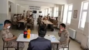 Kaymakam Köleoğlu'ndan askerlere ziyaret