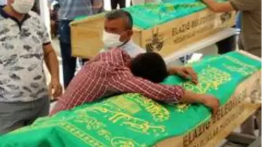 Minik kuzenler aynı tabutta, son yolculuğuna uğurlandı