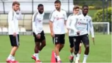 Beşiktaş'ta Boateng, Vida, Dorukhan ve Douglas Denizlispor maçı kadrosuna alınmadı