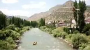 Şırnak'ta sosyal mesafeli rafting organizasyonu