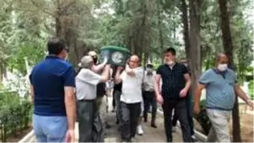 Burhaniye'de emekli eğitimci Remzi Gücü toprağa verildi