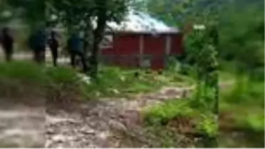 Sinop'ta yanan ev kullanılmaz hale geldi