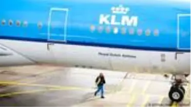 KLM'ye 3,4 milyar euroluk devlet desteği