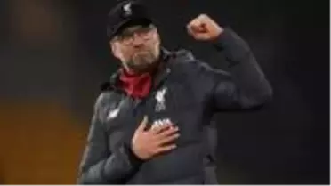 Liverpool menajeri Jurgen Klopp'un şampiyonluk dansı böyle görüntülendi