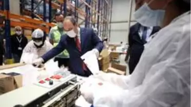 Bakan Varank'tan, 65 yaş üstü için hijyen paketi hazırlayan işçilere moral ziyareti