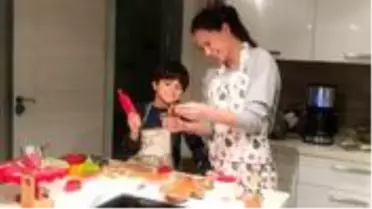 Ebru Şallı, vefat eden 9 yaşındaki oğluyla çekilen fotoğrafını paylaştı: Seni çok özledim ponçiğim